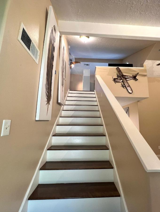 Centrally Located Houston Retreat! Sleeps 8, 10 Min To Downtown, Free Parking Exterior photo